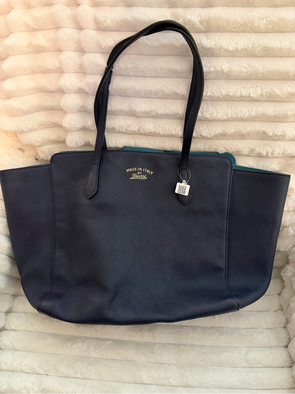 2014-2016 Gucci Swing Medium Leather Tote w/ Navy Blue/Soft Turquoise colorway